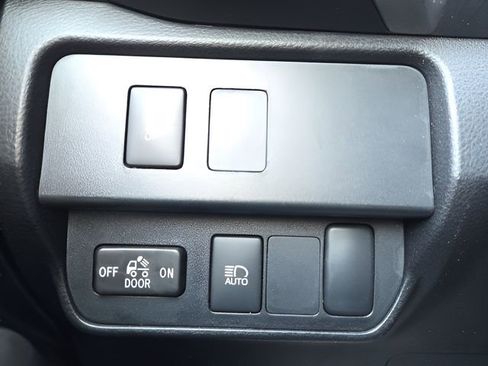 Used 2023 Toyota Tacoma SR5 w/ SR5 Appearance Package image 20