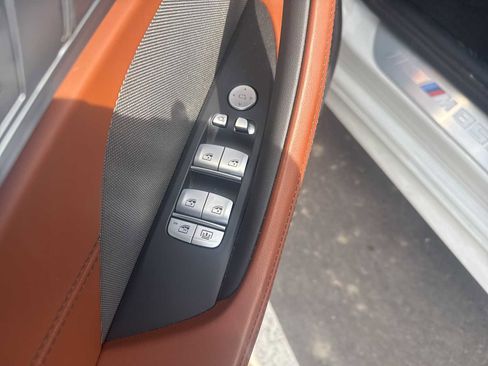 Used 2025 BMW M850i xDrive image 15