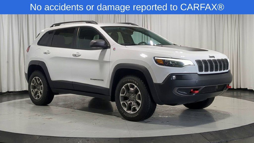 Used 2020 Jeep Cherokee Trailhawk w/ Cold Weather Group AWD/4WD image 2