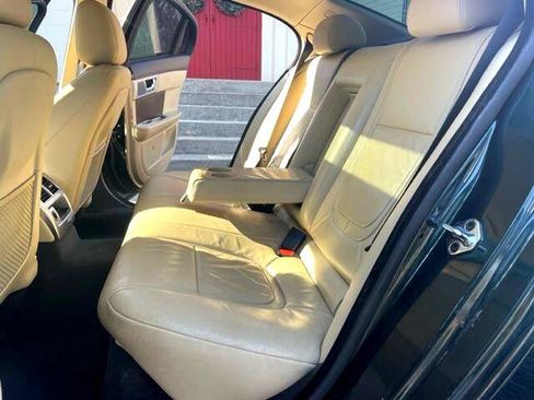 Used 2014 Jaguar XF 3.0 image 22