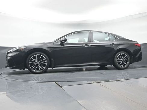 Certified 2025 Toyota Camry XLE w/ Premium Plus Package image 37