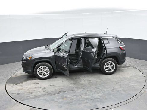 Used 2024 Jeep Compass Sport AWD/4WD image 41