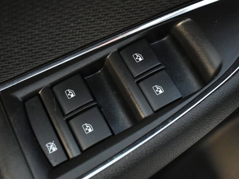 Used 2018 Chevrolet Cruze LS w/ LS Fleet Convenience Package image 13