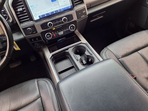Used 2022 Ford F250 Lariat w/ Lariat Value Package image 11