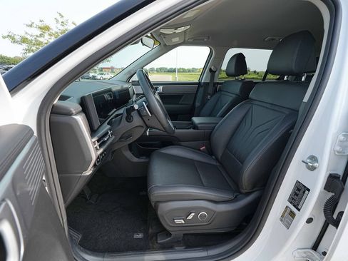 Used 2026 Hyundai Santa Fe SEL AWD/4WD image 17