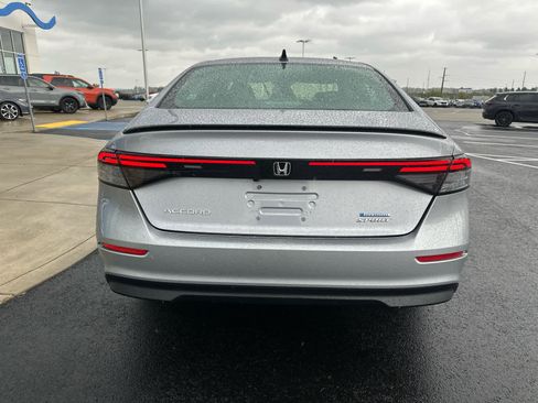 Used 2023 Honda Accord Sport image 7