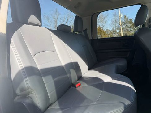 Used 2018 RAM 3500 Tradesman w/ Chrome Appearance Group AWD/4WD image 46