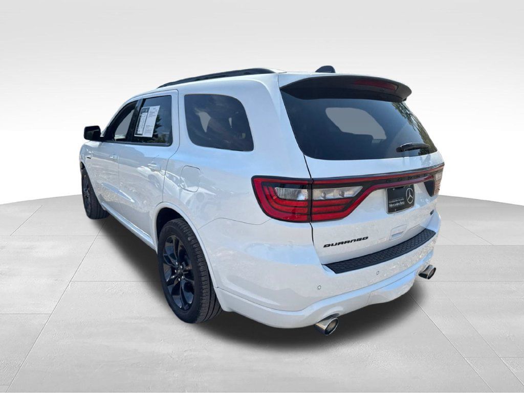 Used 2023 Dodge Durango R/T RWD image 2
