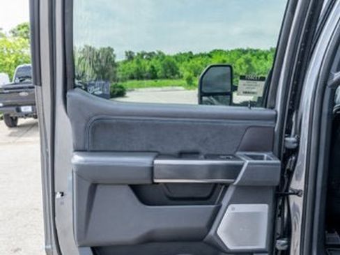 New 2026 Ford F350 Platinum w/ FX4 Off-Road Package AWD/4WD image 15