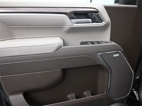 New 2026 Chevrolet Silverado 1500 LTZ w/ LTZ Premium Package image 19