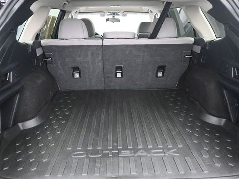 Used 2022 Subaru Outback Premium image 32