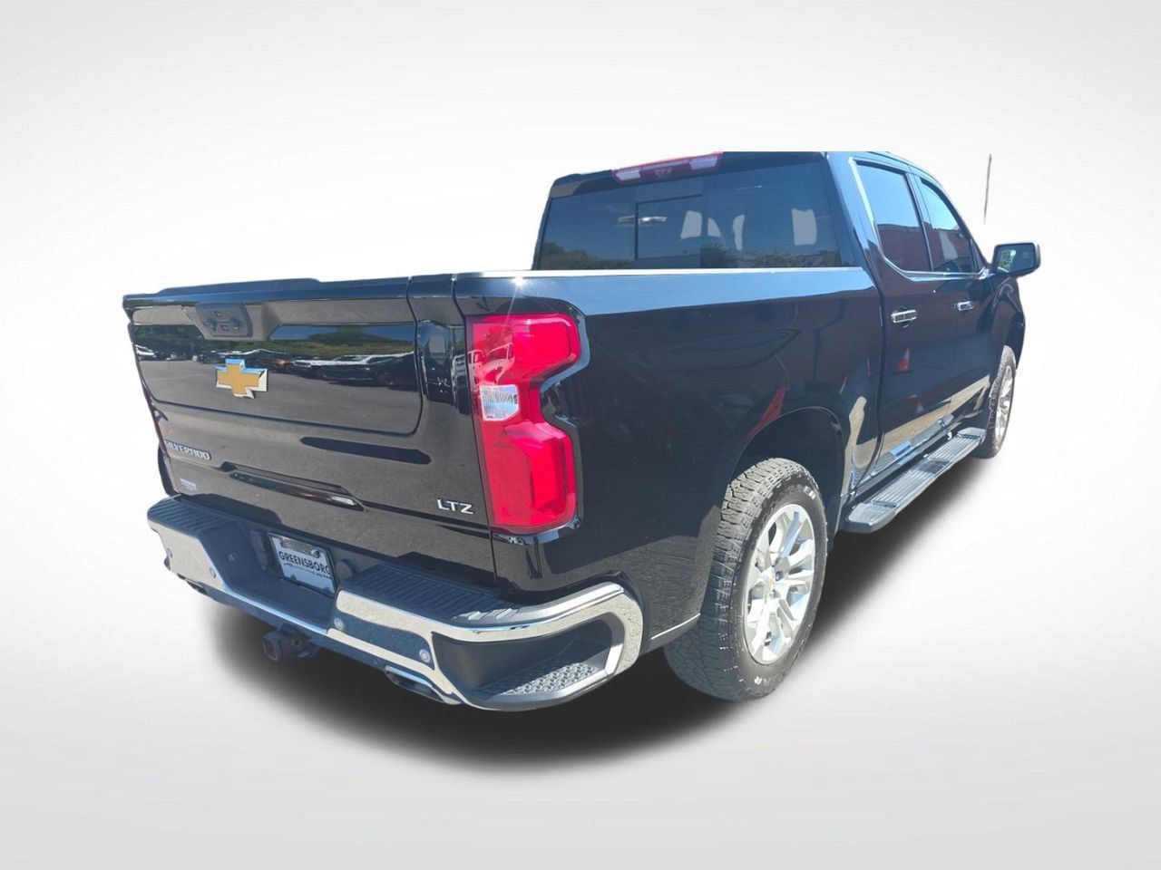 Used 2024 Chevrolet Silverado 1500 LTZ w/ LTZ Premium Package AWD/4WD image 6