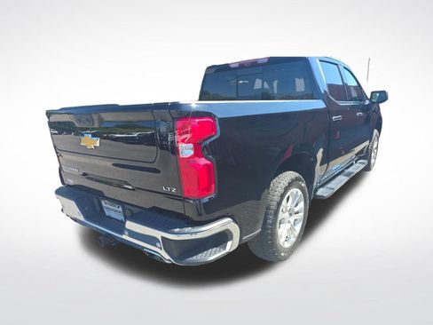 Used 2024 Chevrolet Silverado 1500 LTZ w/ LTZ Premium Package AWD/4WD image 6