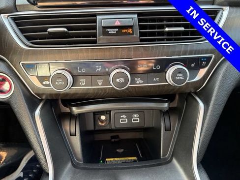 Used 2022 Honda Accord Touring image 30