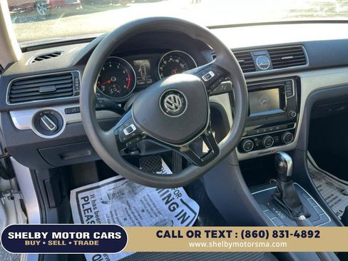 Used 2016 Volkswagen Passat 1.8T S image 11