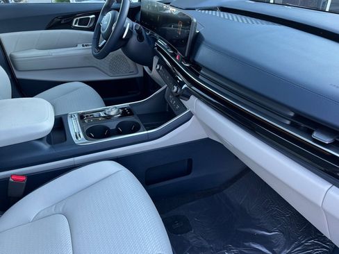 New 2026 Kia Carnival SX Prestige image 16