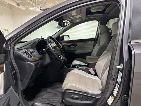 Used 2017 Honda CR-V Touring image 21