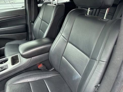 Used 2019 Jeep Grand Cherokee Altitude RWD image 9