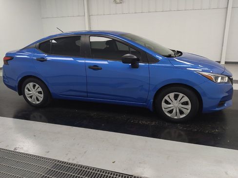 Used 2020 Nissan Versa S FWD image 11