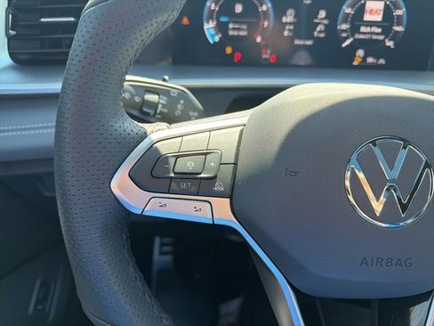 New 2026 Volkswagen Tiguan SE R-Line image 16