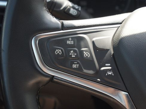 Used 2024 Chevrolet Equinox LT AWD/4WD image 9