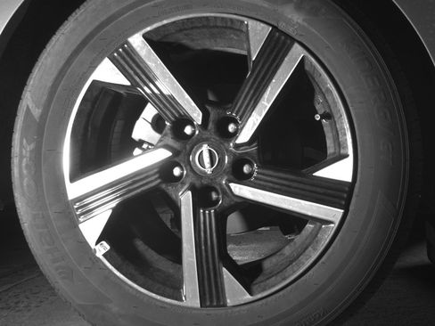 Used 2025 Nissan Sentra SV FWD image 15