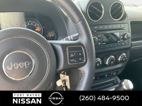 Used 2016 Jeep Patriot High Altitude AWD/4WD image 22