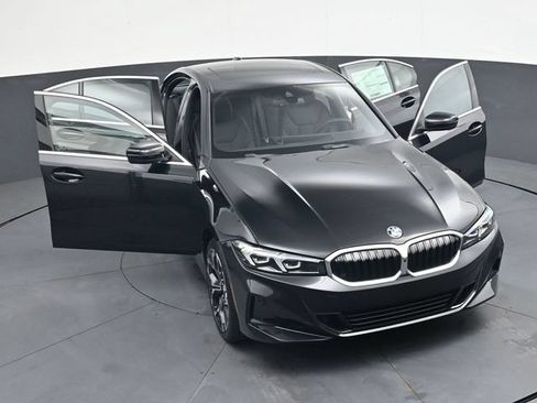 New 2026 BMW 330i xDrive Sedan w/ Convenience Package AWD/4WD image 45
