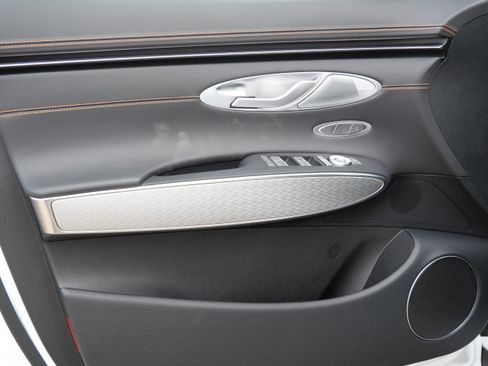 New 2026 Genesis GV70 2.5T Sport Prestige AWD/4WD image 4