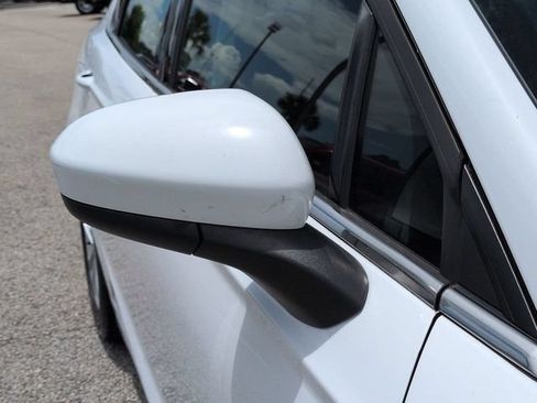 Used 2020 Ford Fusion SE FWD image 12