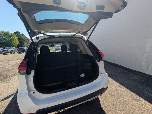 Used 2020 Nissan Rogue SV AWD/4WD image 21
