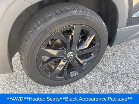 Used 2023 Volkswagen Taos SE AWD/4WD image 37
