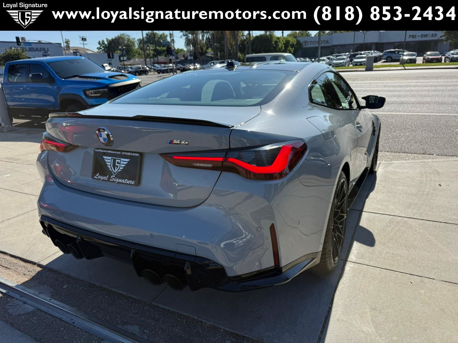 Used 2024 BMW M4 Coupe w/ Executive Package RWD image 7