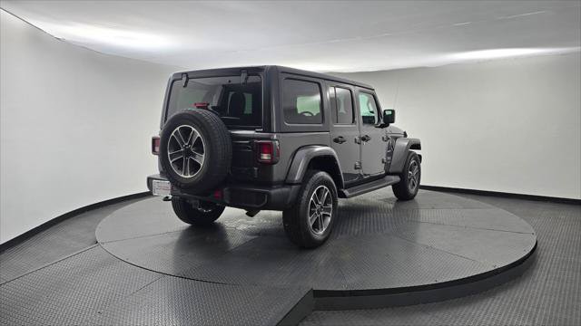 Used 2023 Jeep Wrangler Unlimited Sahara AWD/4WD image 8
