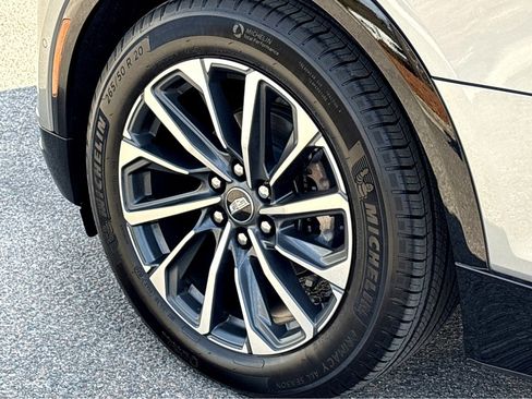 Used 2024 Cadillac Lyriq Sport image 21