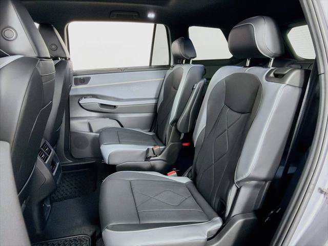 New 2027 Volkswagen Atlas SEL R-Line AWD/4WD image 25