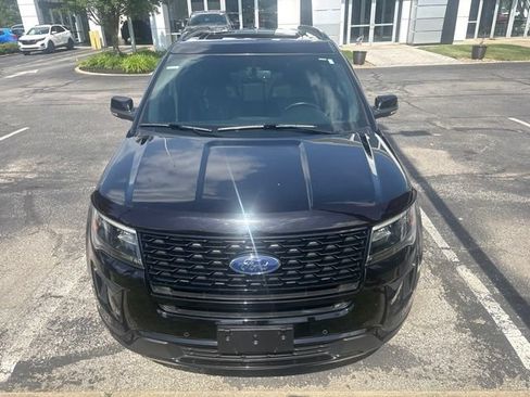Used 2018 Ford Explorer Sport AWD/4WD image 2