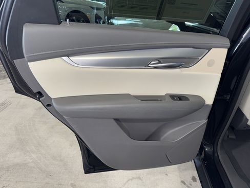 Used 2019 Cadillac XT5 Premium Luxury image 16