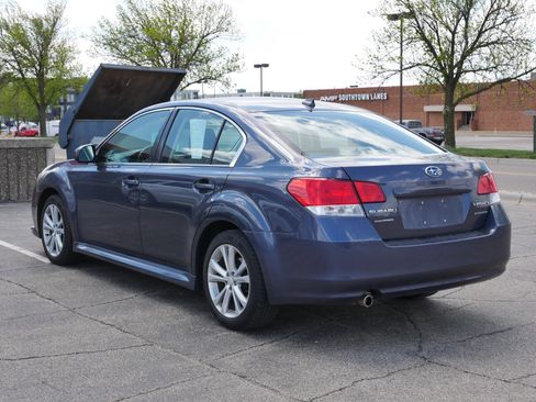 Used 2014 Subaru Legacy 2.5i Premium AWD/4WD image 3