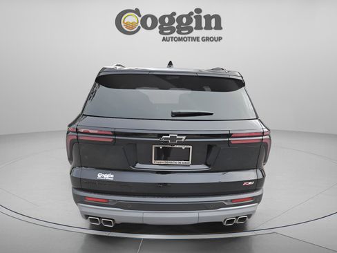 New 2026 Chevrolet Traverse Z71 w/ Enhanced Driving Package image 3