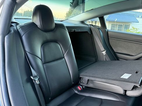 Used 2019 Tesla Model 3 Standard Range Plus image 28