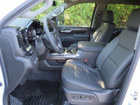 New 2025 Chevrolet Silverado 2500 LTZ w/ Z71 Chrome Sport Edition image 26