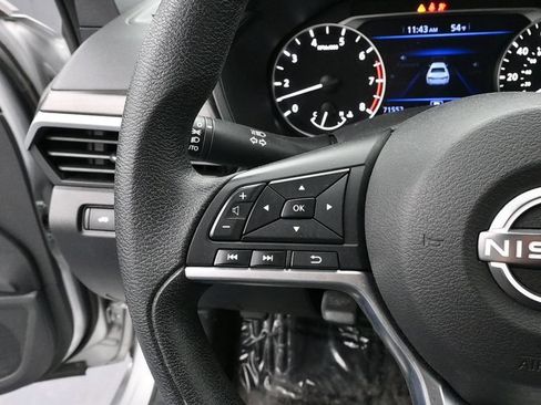 Used 2023 Nissan Altima 2.5 SV FWD image 27