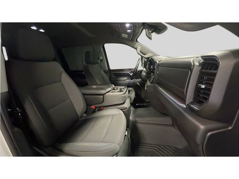 Used 2025 Chevrolet Silverado 2500 LT AWD/4WD image 17