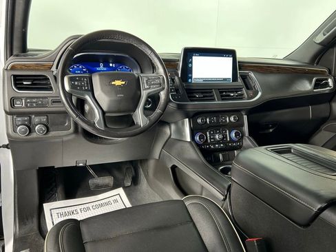 Used 2023 Chevrolet Suburban Premier AWD/4WD image 21