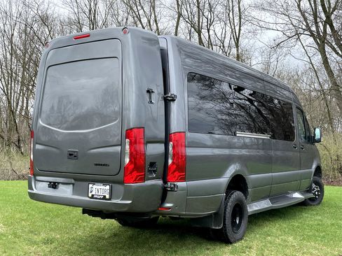 Used 2022 Mercedes-Benz Sprinter 3500 w/ Parking Package image 3