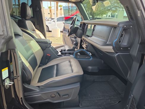 Used 2024 Ford Bronco Wildtrak AWD/4WD image 30
