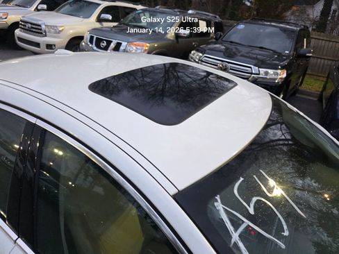 Used 2012 Jaguar XF Base image 4