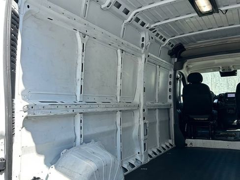 Used 2023 RAM ProMaster 2500 FWD image 17