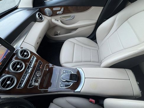 Used 2015 Mercedes-Benz C 300 4MATIC Sedan image 37